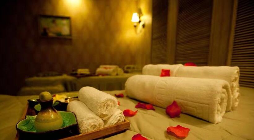 武汉汉阳区高端水疗spa会馆就这样带着清风月静抚慰了光阴悲喜